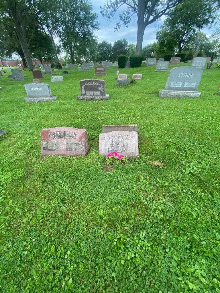 Emma M. Stein's grave. Photo 1