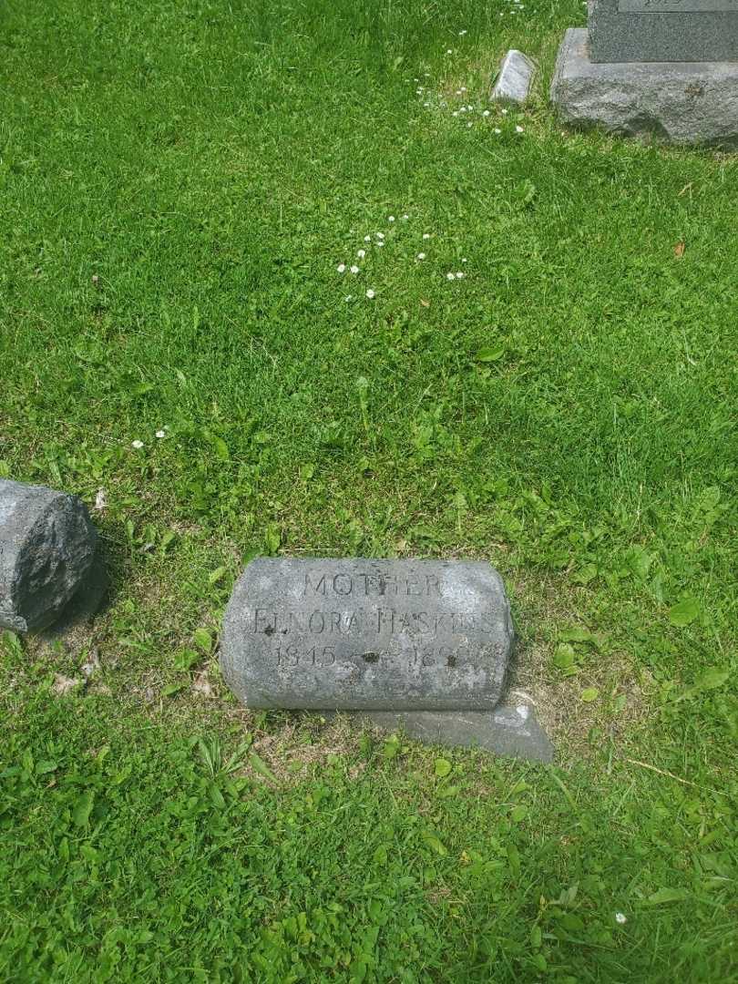 Elnora Haskins's grave. Photo 3
