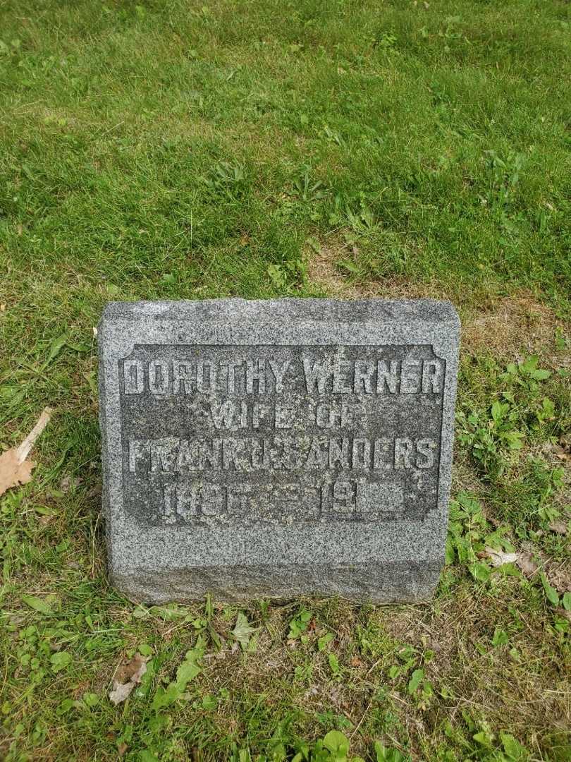 Dorothy Sanders Werner's grave. Photo 3