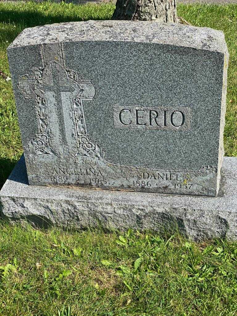 Daniel Cerio's grave. Photo 3