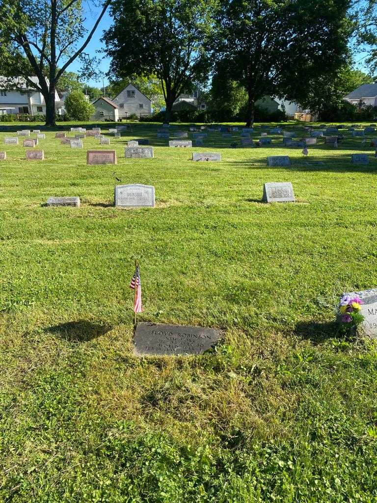 Floyd Robinson's grave. Photo 2