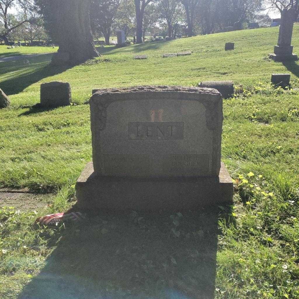 Marion C. Besemer's grave. Photo 1