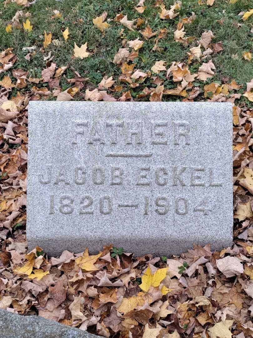 Jacob Eckel Senior's grave. Photo 3