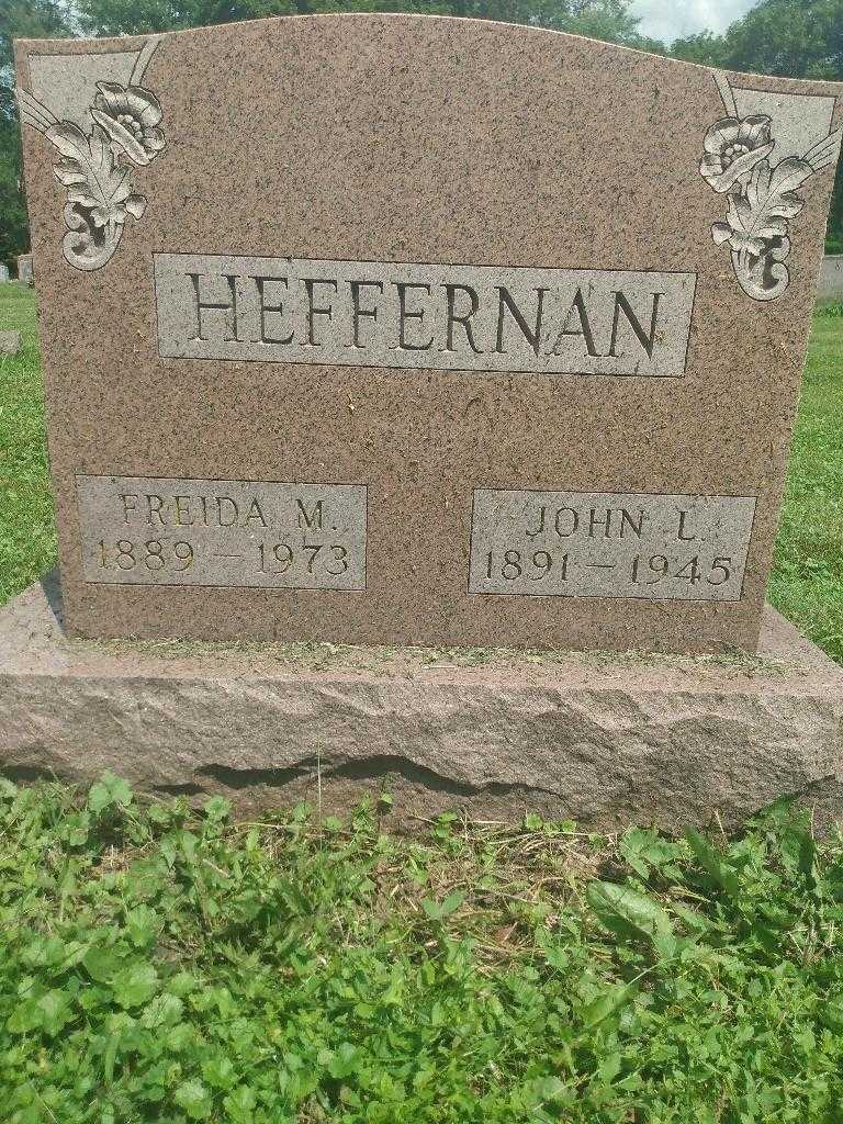 John L. Heffernan's grave. Photo 3