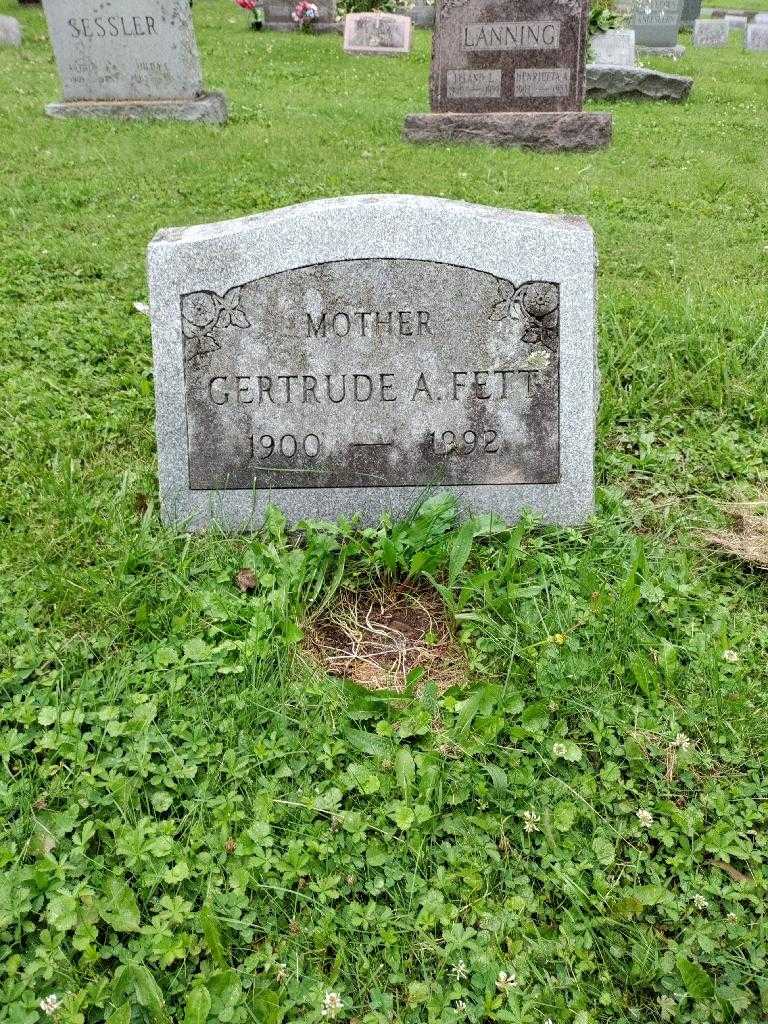 Gertrude A. Fett's grave. Photo 2