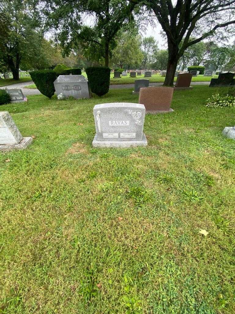 Jane Ravas's grave. Photo 1