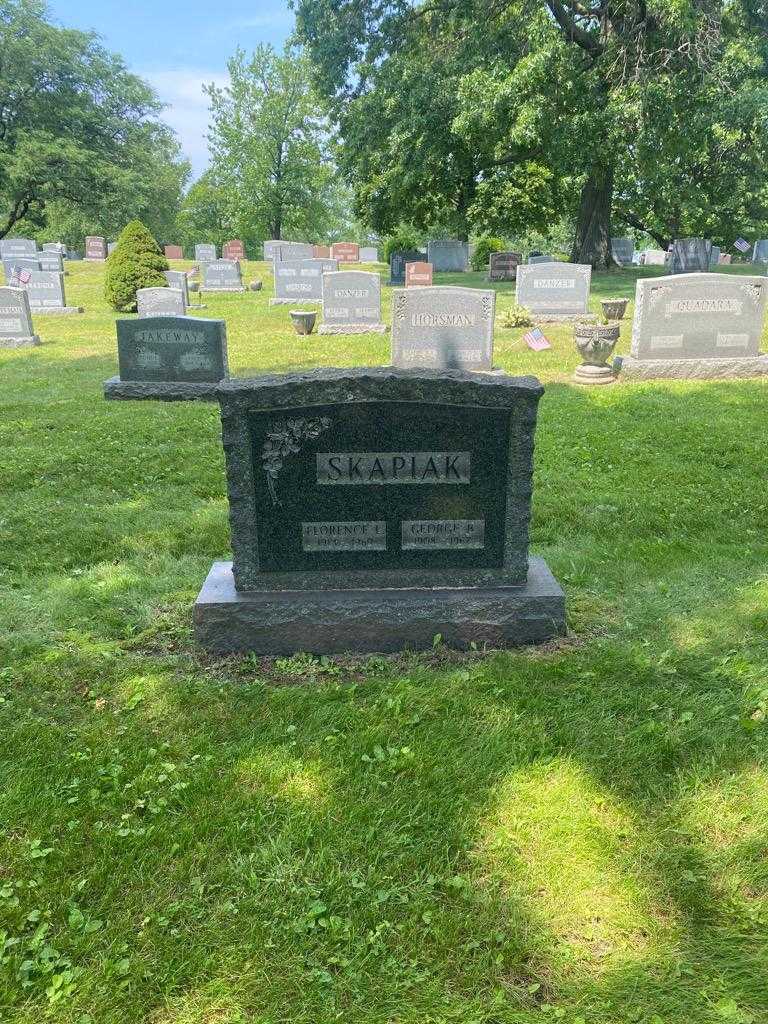 George B. Skapiak's grave. Photo 2