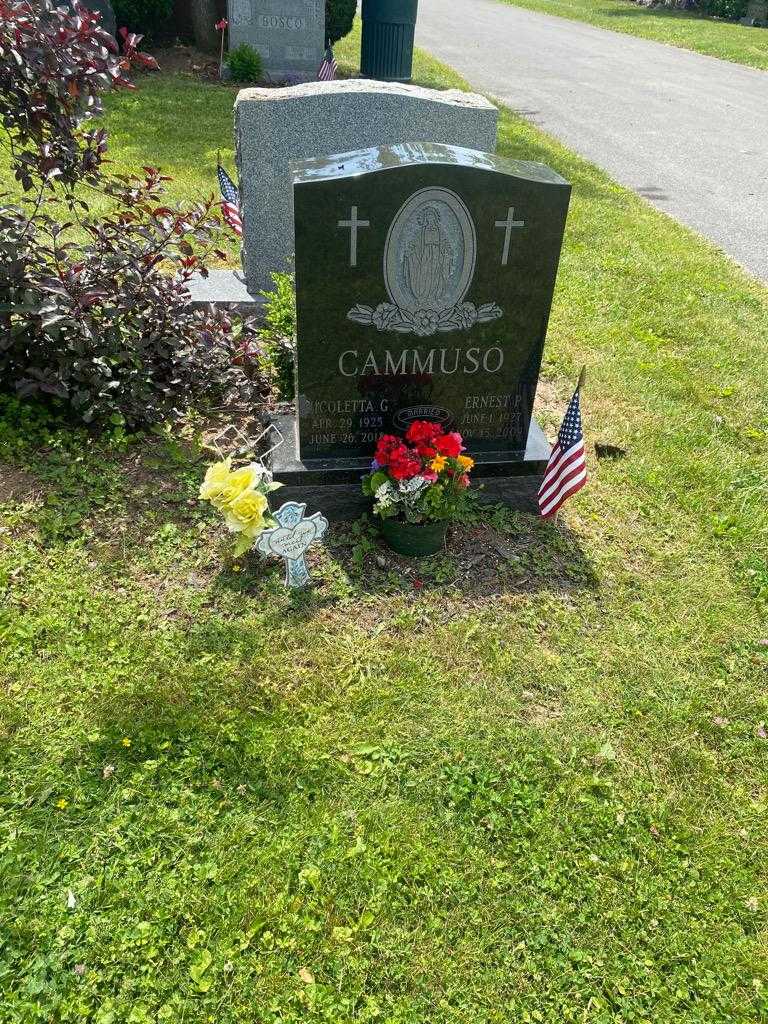 Ernest P. Cammuso's grave. Photo 2