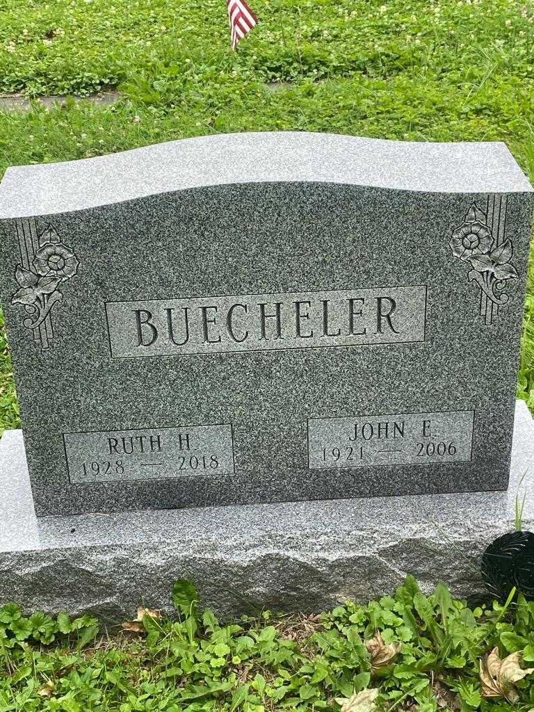 John F. Buecheler's grave. Photo 3