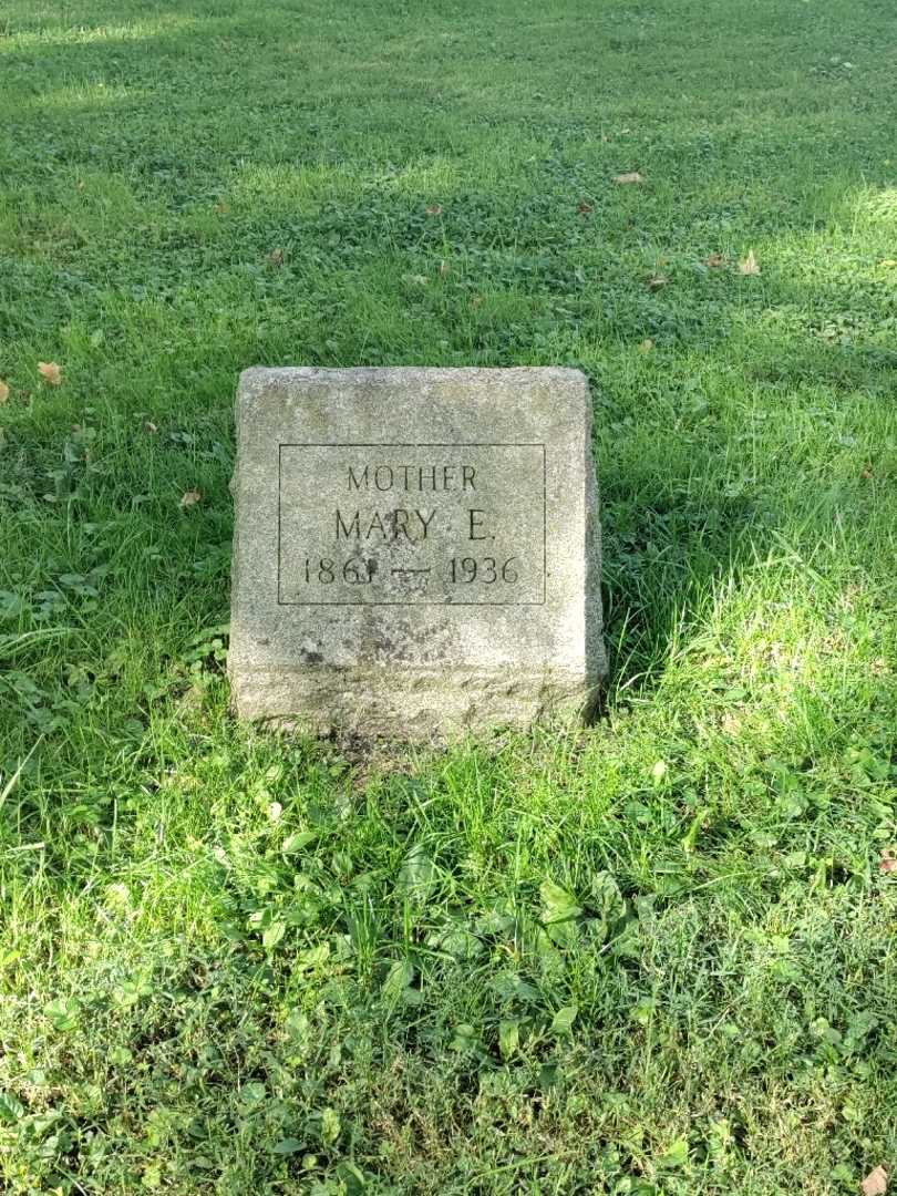 Mary E. Hummel's grave. Photo 2