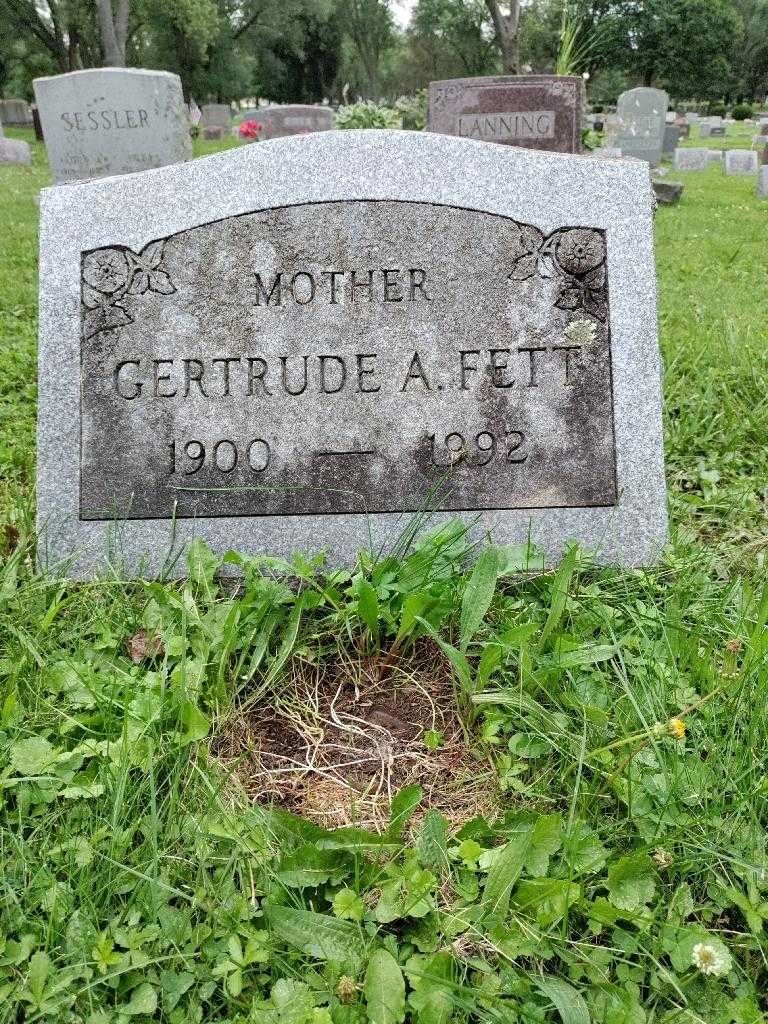 Gertrude A. Fett's grave. Photo 3