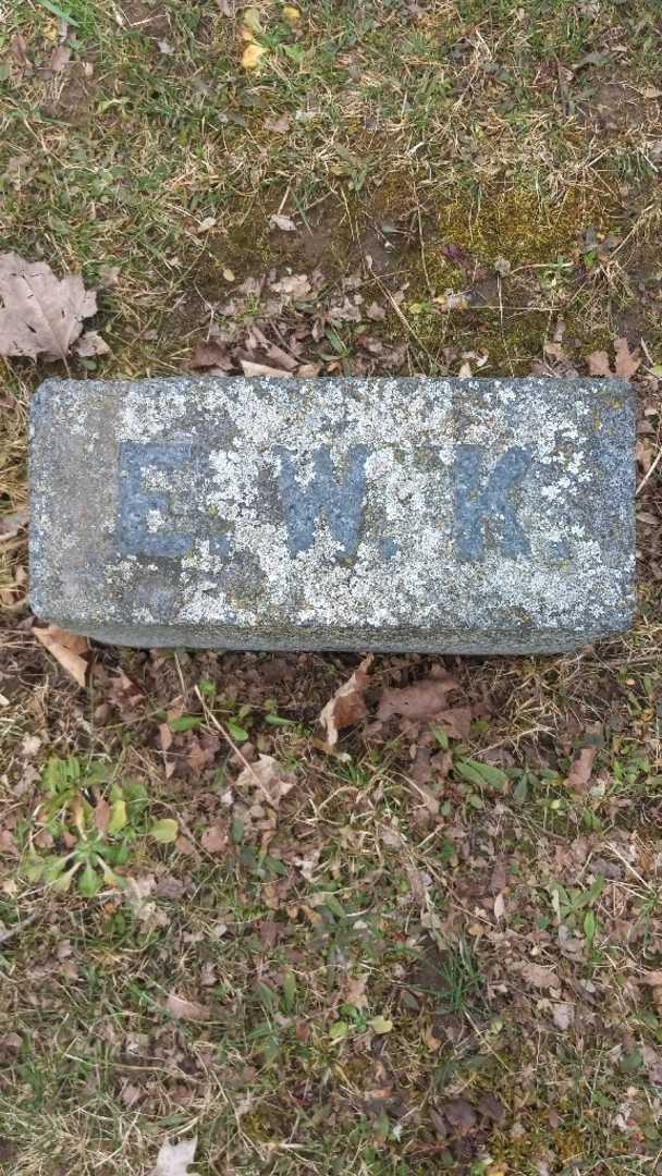 Edwin William Kruger's grave. Photo 4