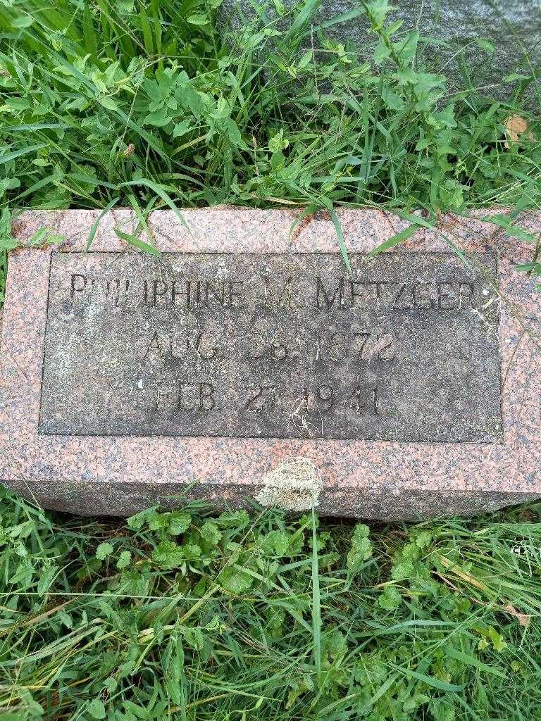 Philipine M. Metzger's grave. Photo 3