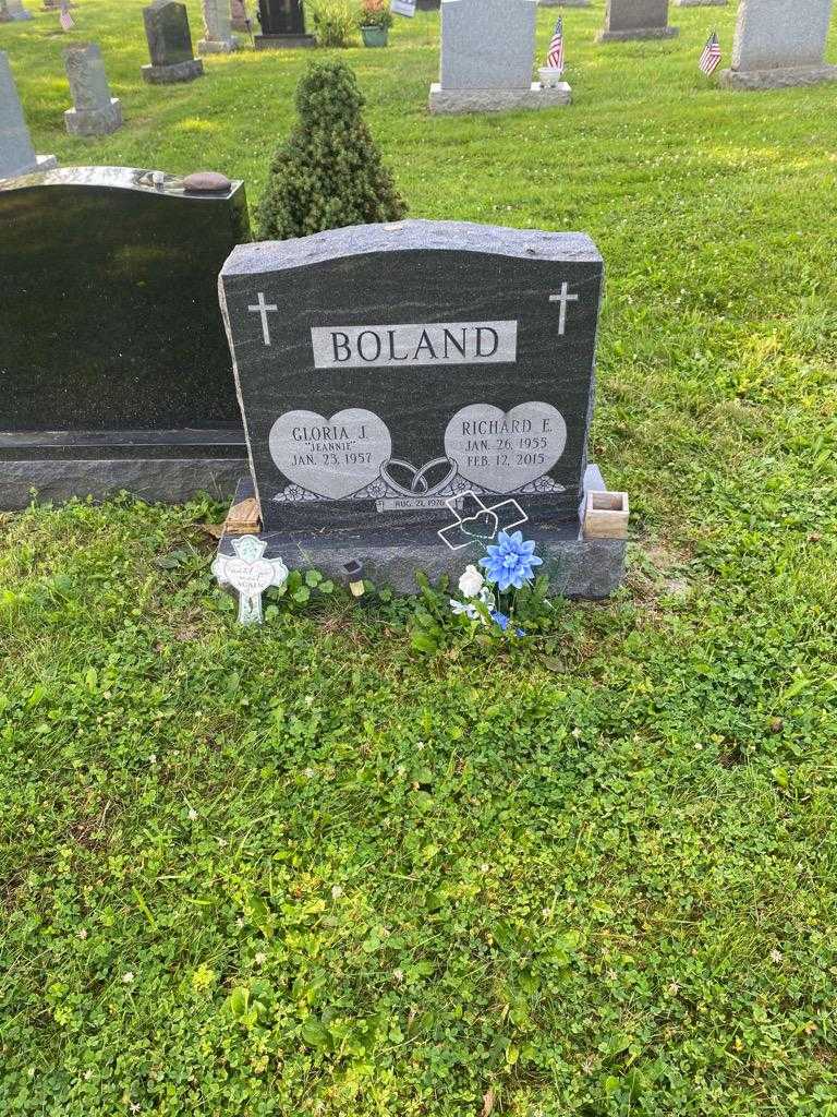 Richard E. Boland's grave. Photo 2