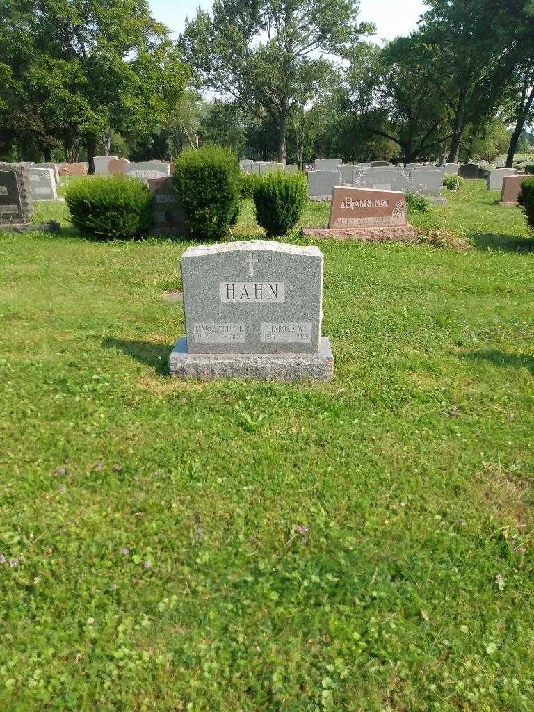 Marguerite E. Hahn's grave. Photo 1