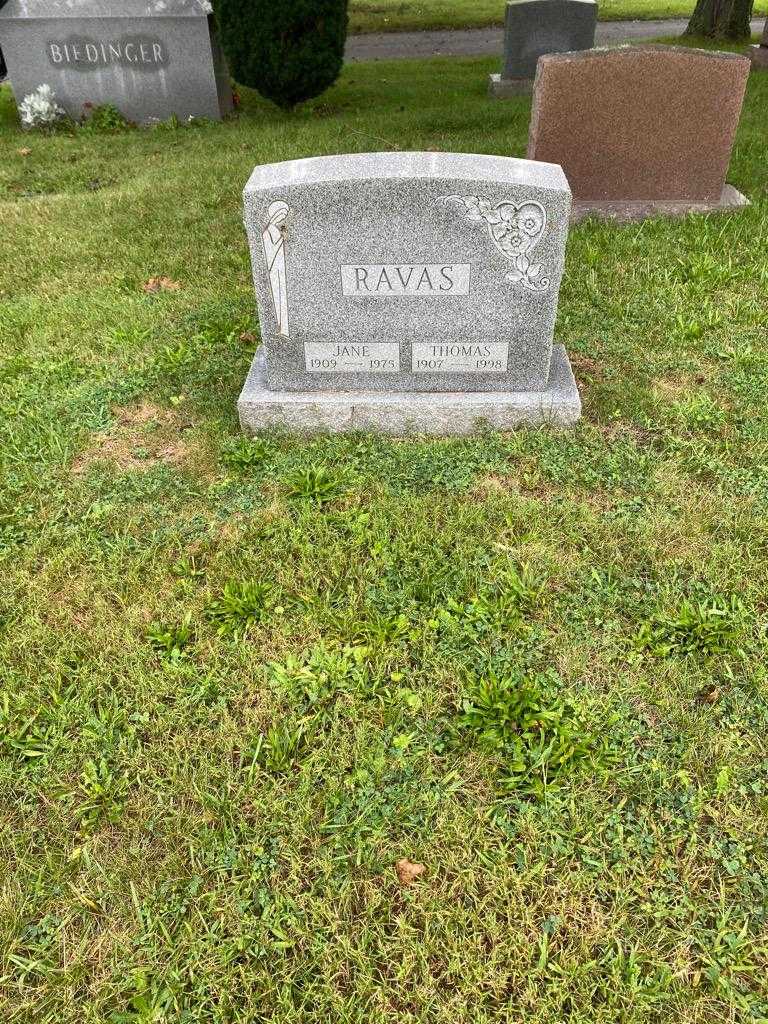 Jane Ravas's grave. Photo 2