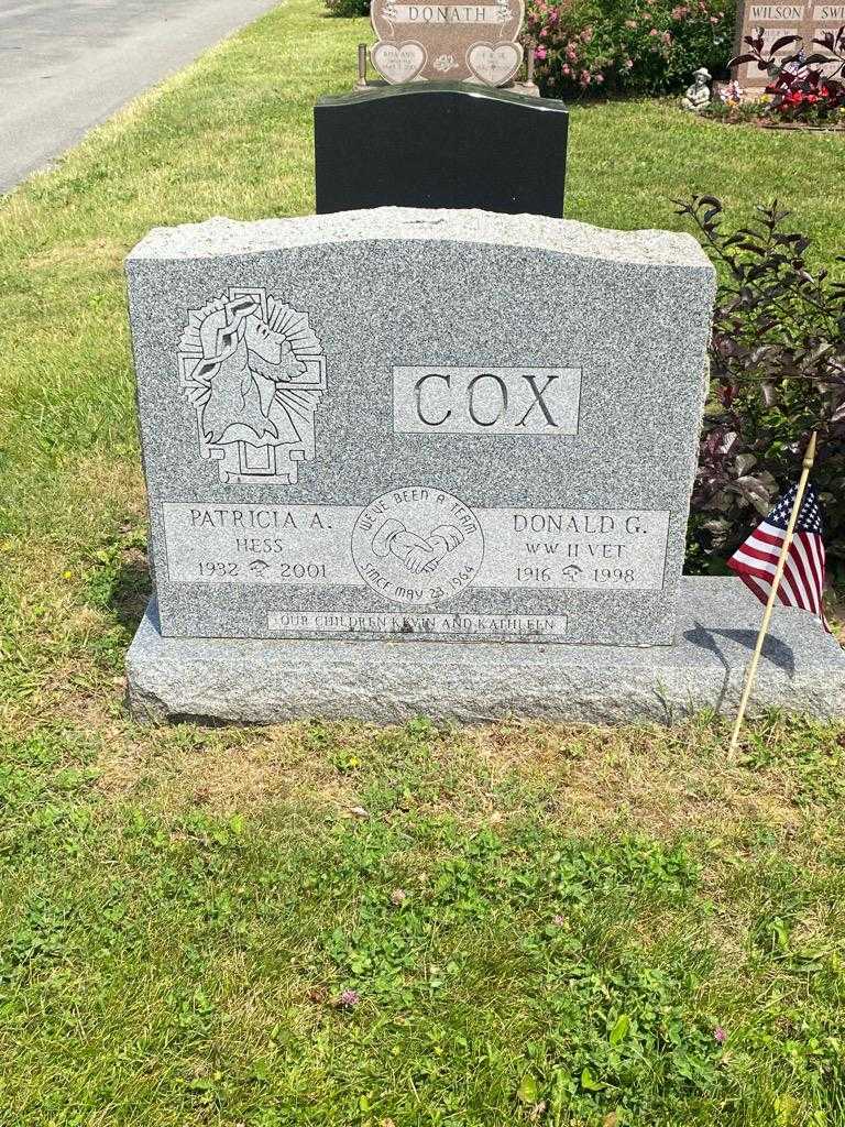 Donald G. Cox's grave. Photo 3
