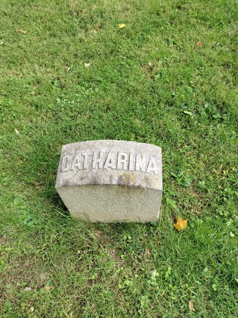 Catherine E. Peters Amos's grave. Photo 3