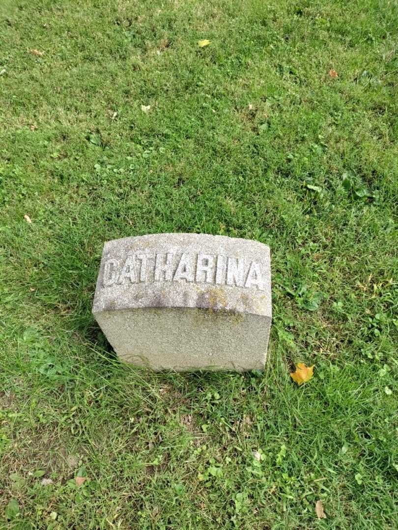 Catherine E. Peters Amos's grave. Photo 4