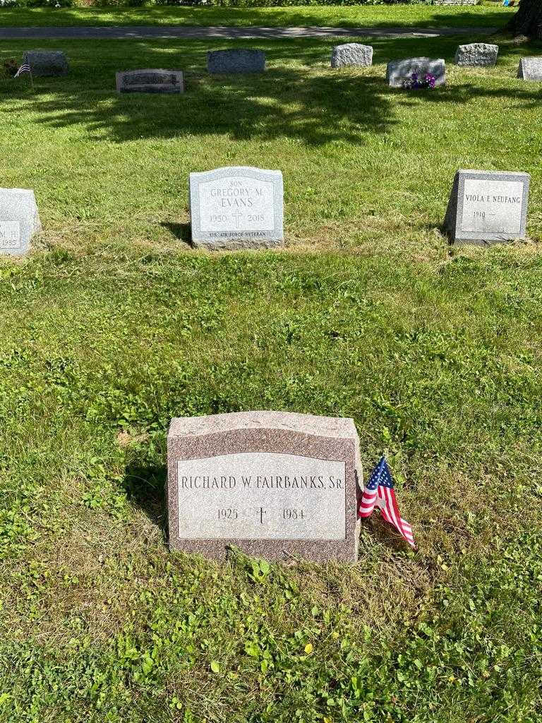 Richard W. Fairbanks Senior's grave. Photo 2