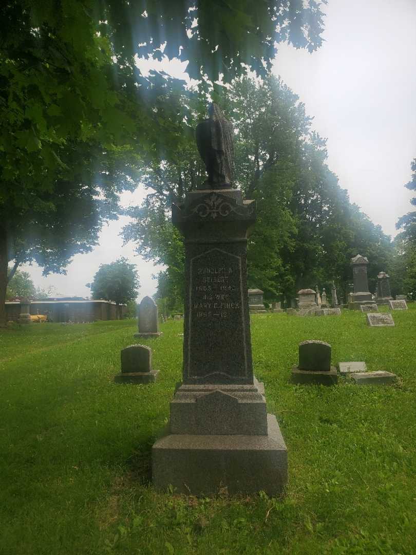 Mary E. Seibert's grave. Photo 2