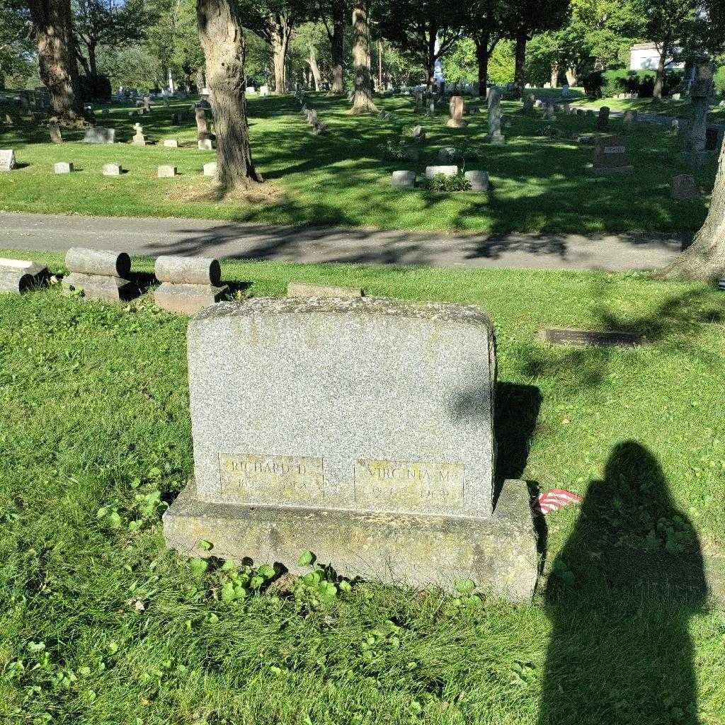 Virginia M. Besemer Lent's grave. Photo 2