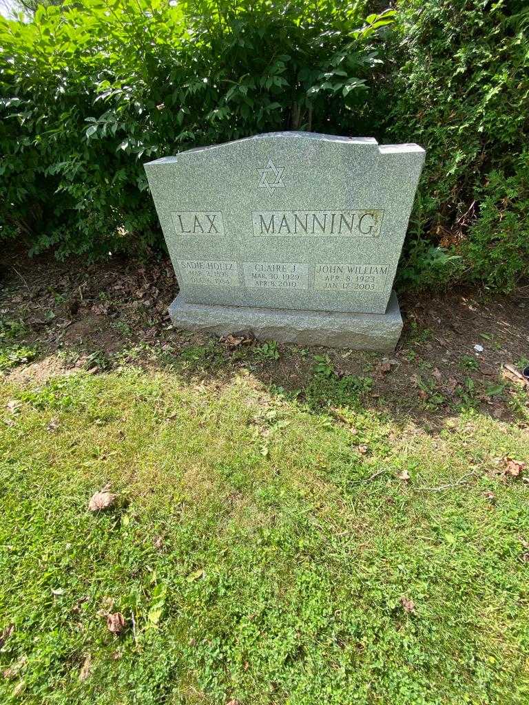 Claire J. Manning's grave. Photo 1