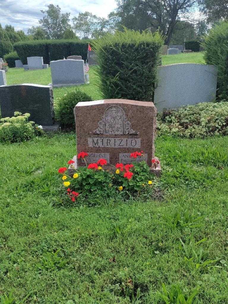 Angeline Mirizio's grave. Photo 3