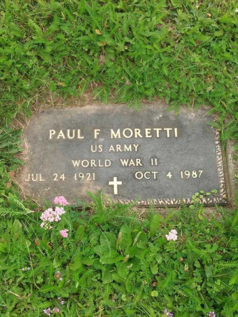 Paul F. Moretti's grave. Photo 4