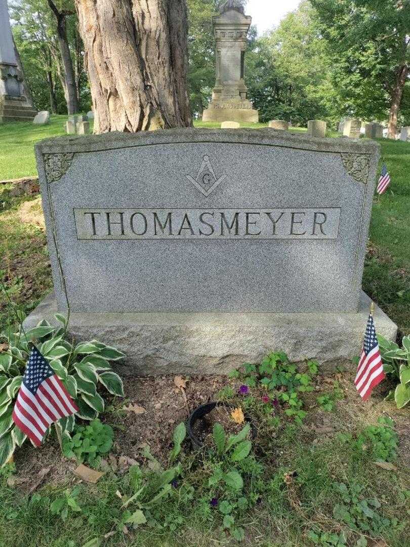 Anna F. Thomasmeyer's grave. Photo 4