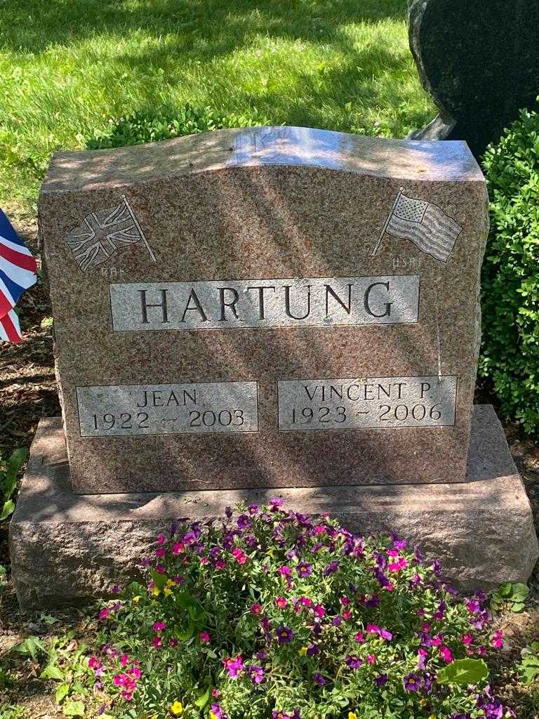 Jean Hartung's grave. Photo 3