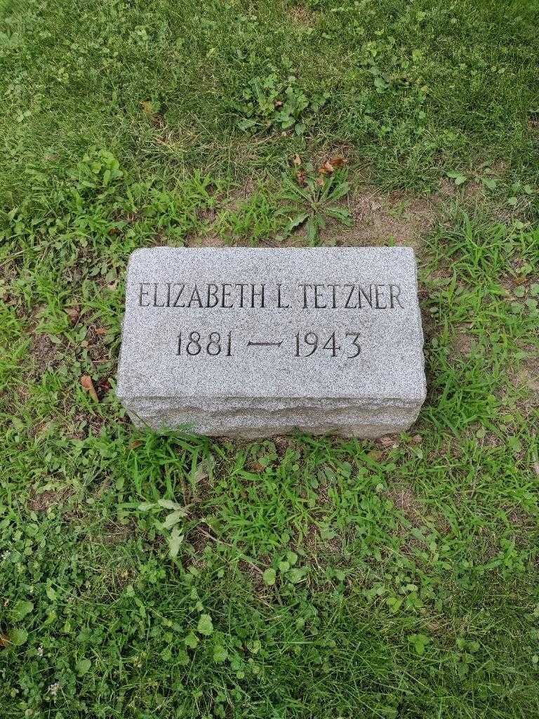 Elizabeth L. Tetzner's grave. Photo 2