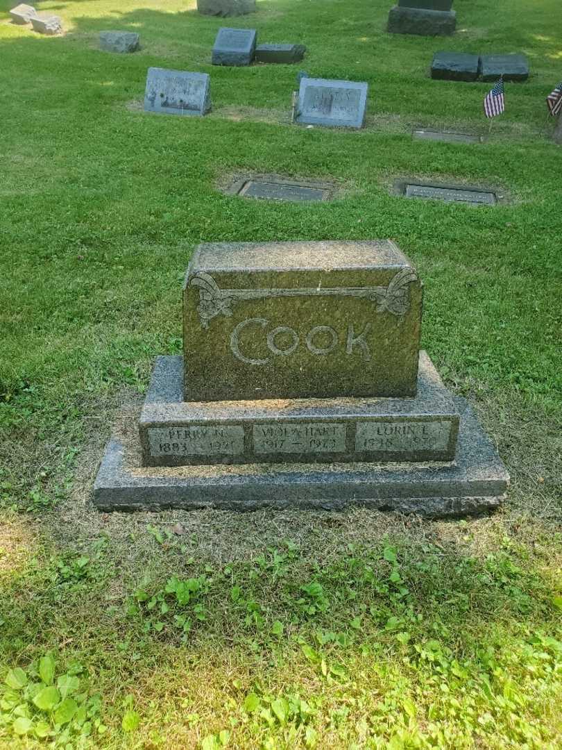 Lorin E. Cook's grave. Photo 2