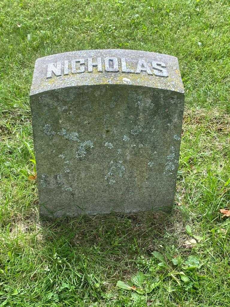 Nicholas Peters's grave. Photo 4