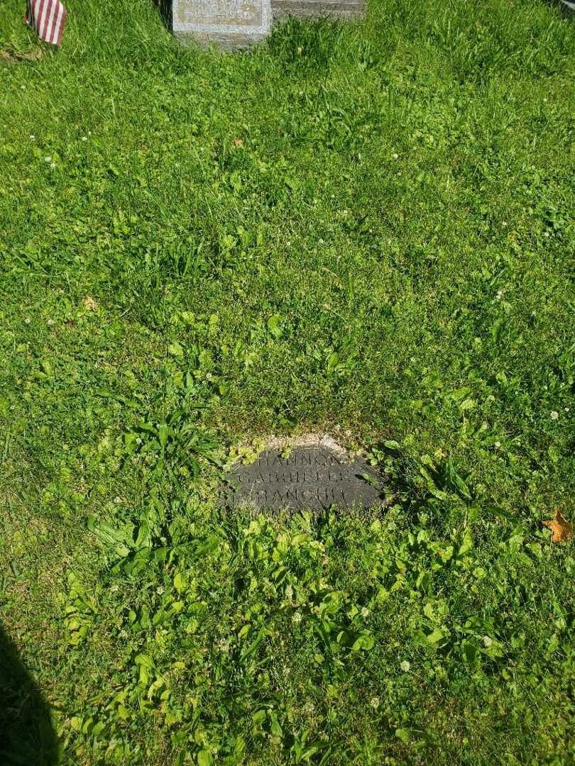 Shannon Gabrielle Sranchit's grave. Photo 2