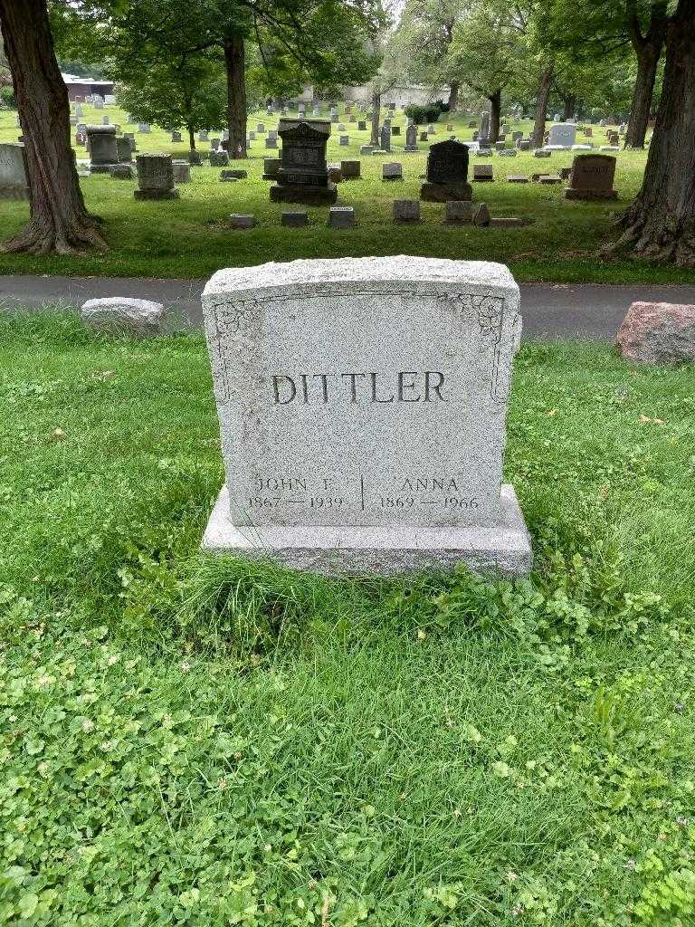 John F. Dittler's grave. Photo 1