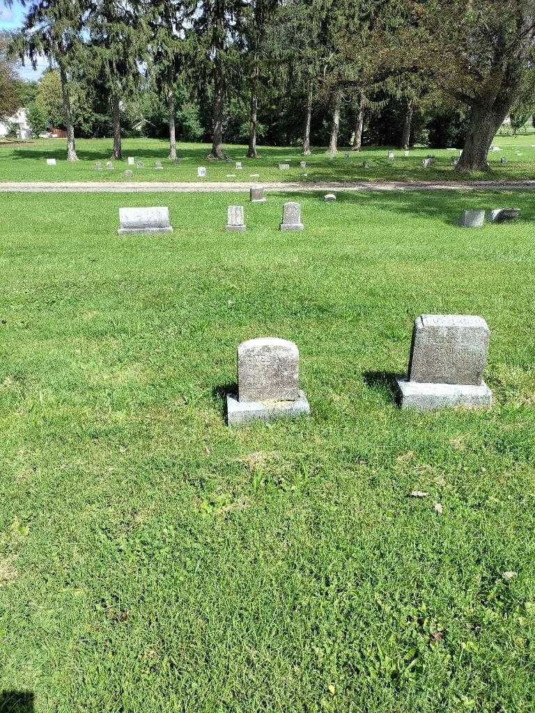 James A. Harper Junior's grave. Photo 1