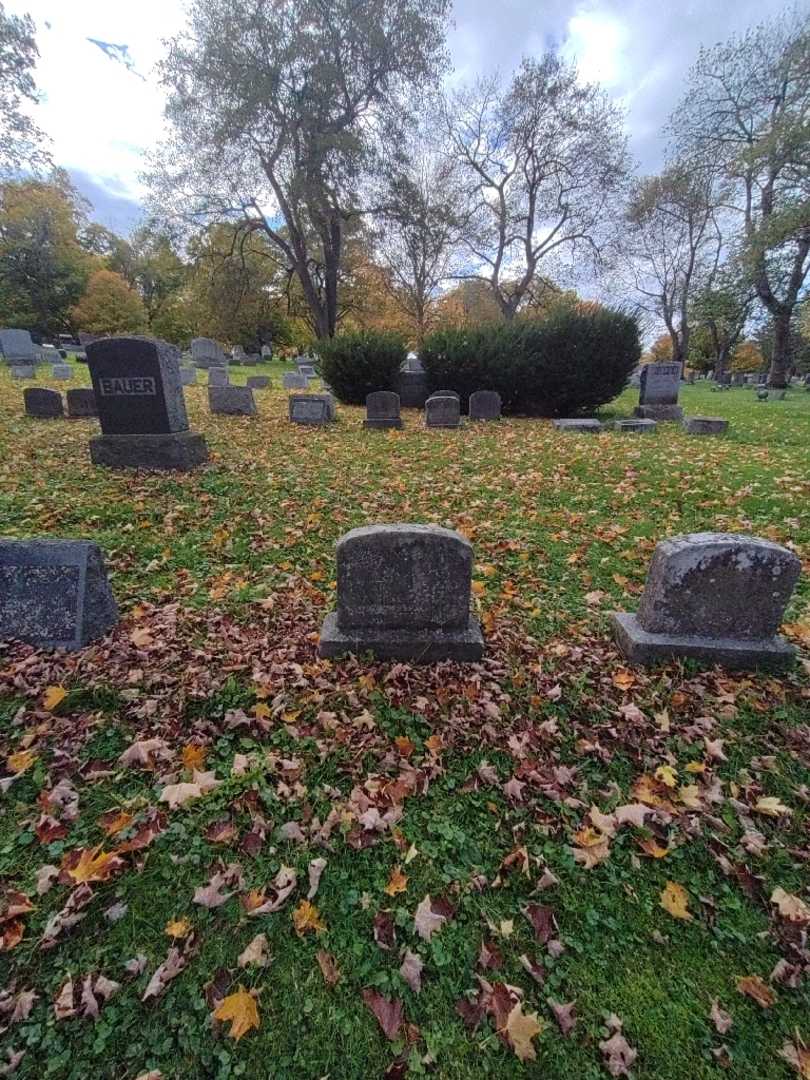 Paul Oberle's grave. Photo 1