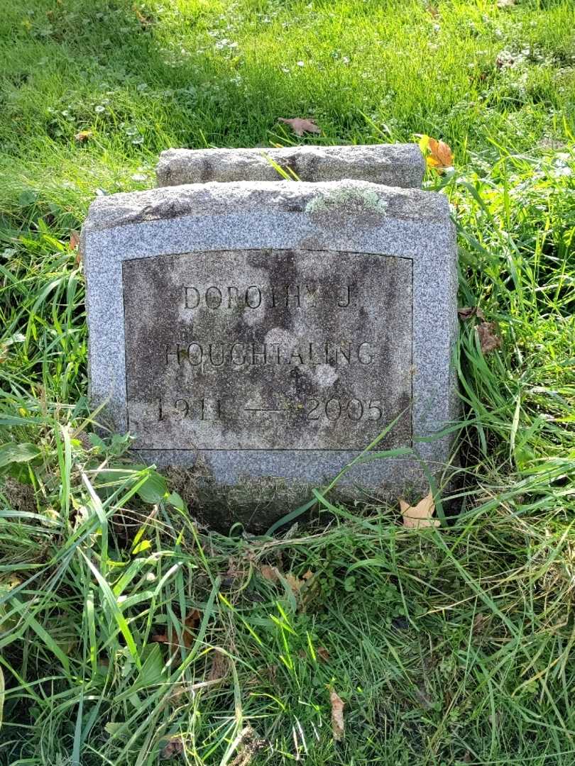 Dorothy J. Houghtaling's grave. Photo 2