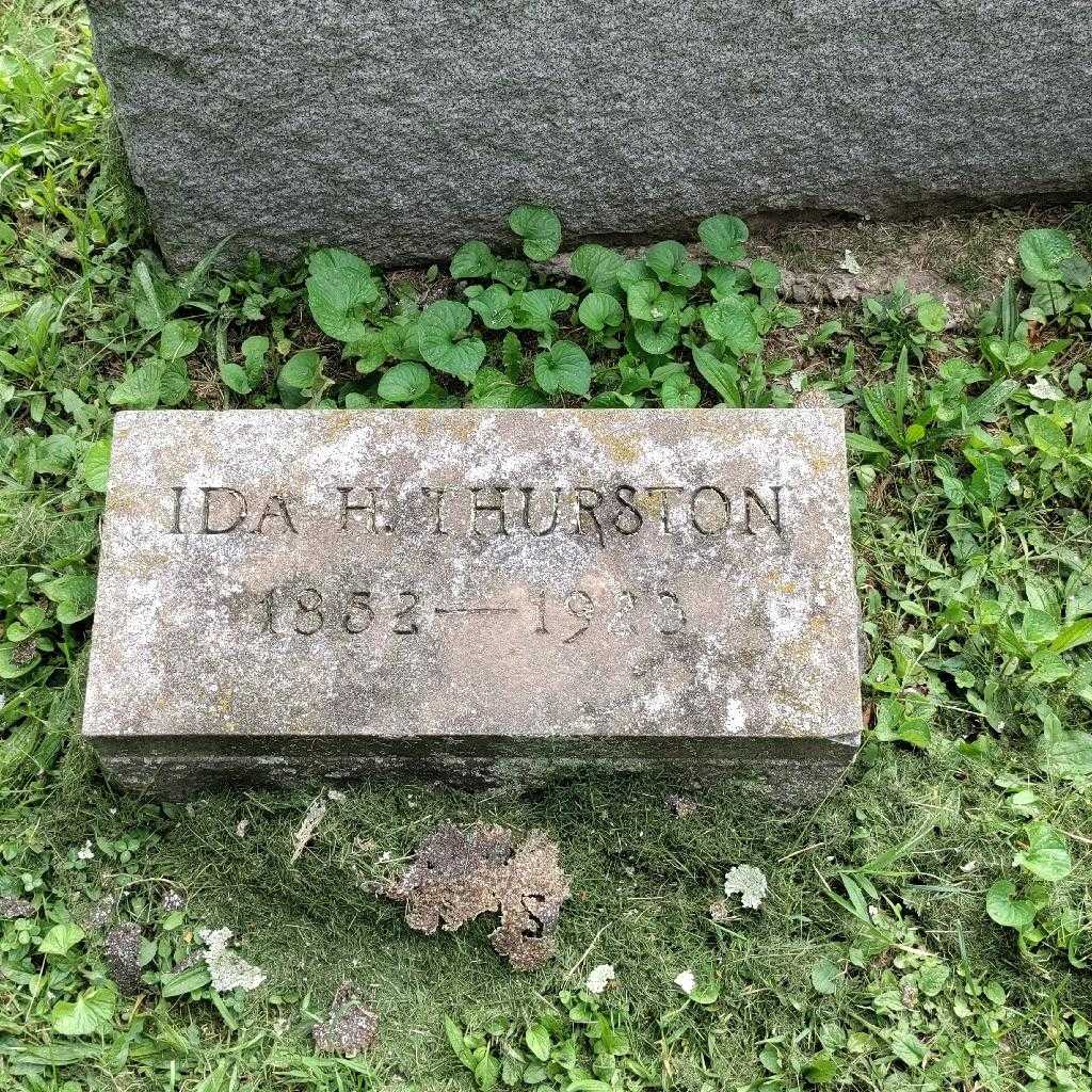 Ida H. Thurston's grave. Photo 4