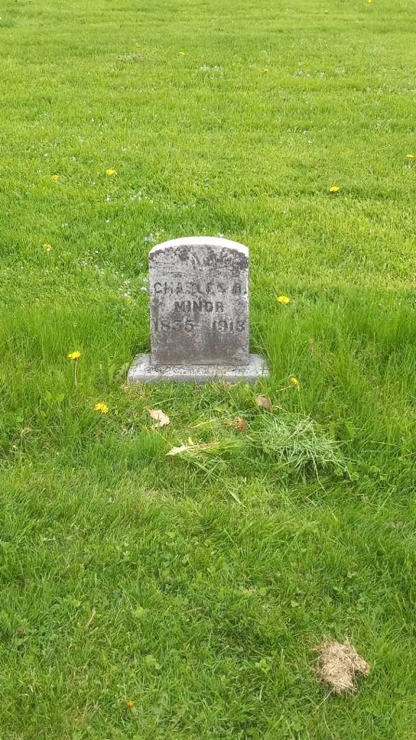 Frederick J. Nicholson's grave. Photo 2