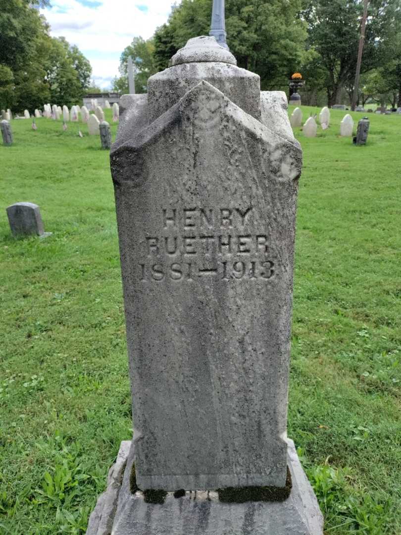 Henry Ruether's grave. Photo 3