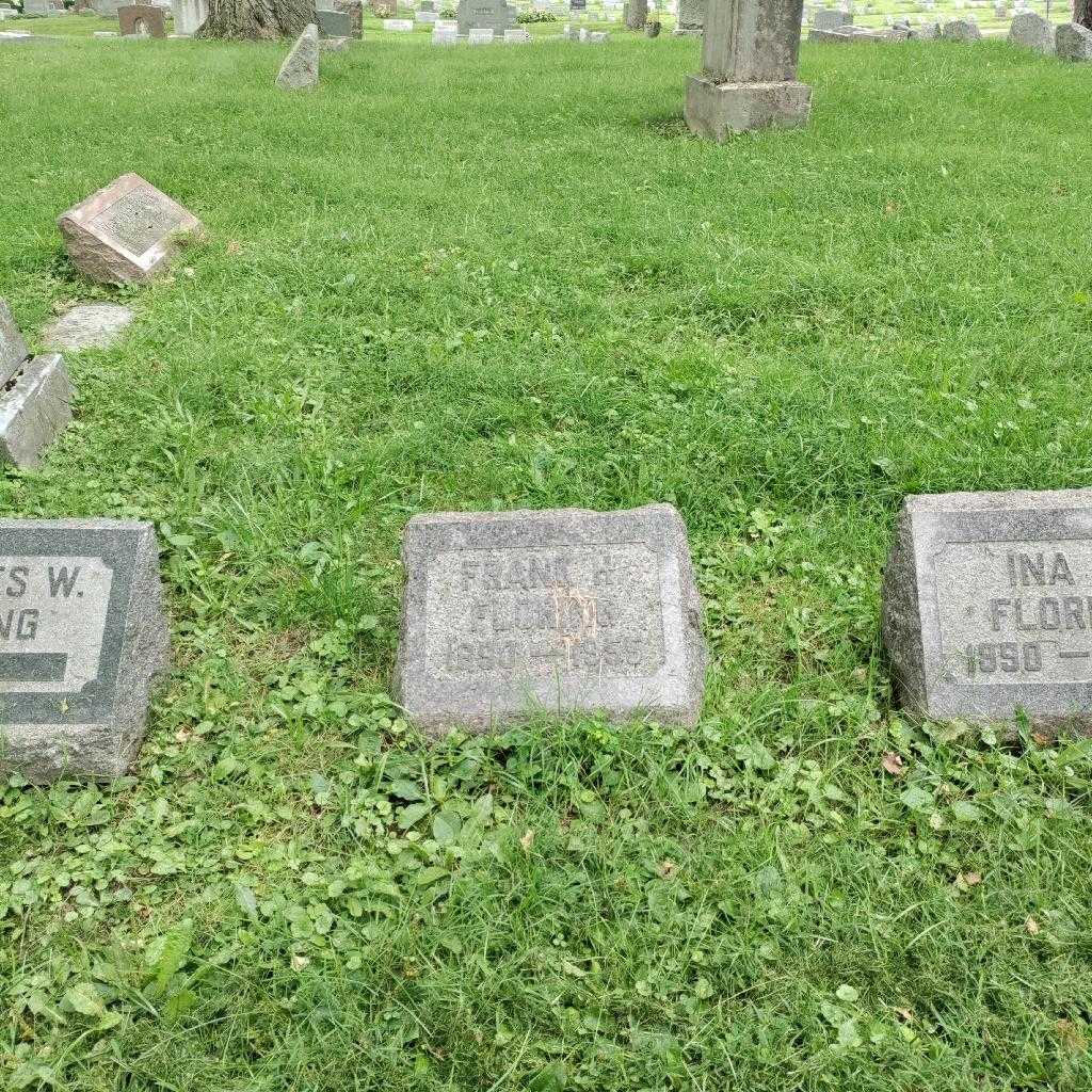 Frank H. Floring's grave. Photo 1