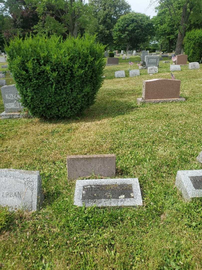 William A. Fritz's grave. Photo 7