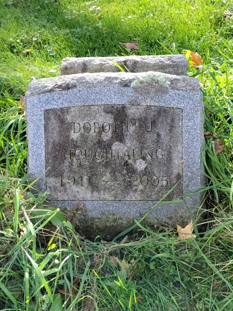 Dorothy J. Houghtaling's grave. Photo 3
