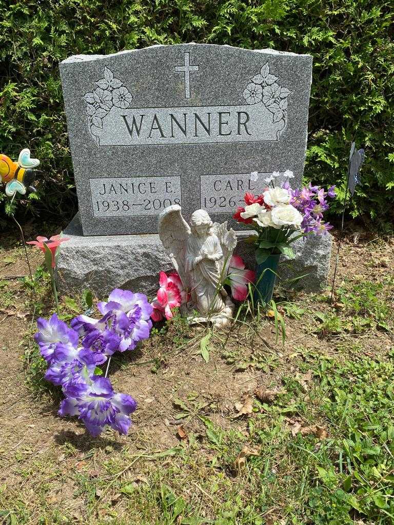 Carl A. Wanner's grave. Photo 2