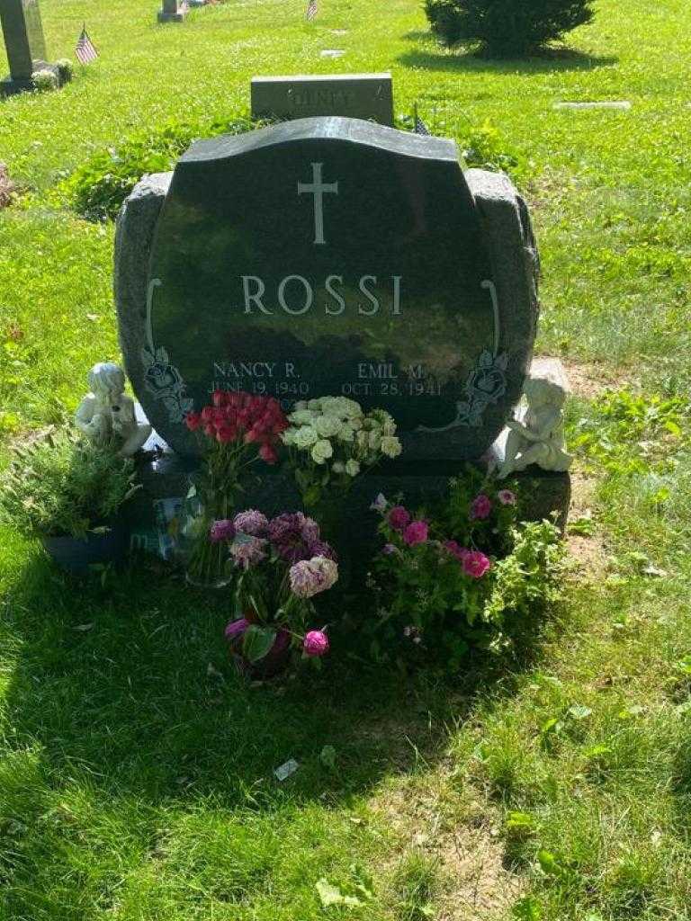 Nancy R. Rossi's grave. Photo 3