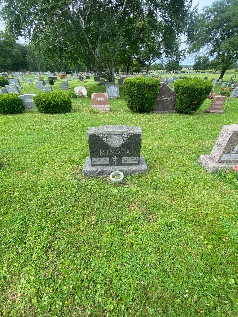 Jane M. Minota's grave. Photo 1