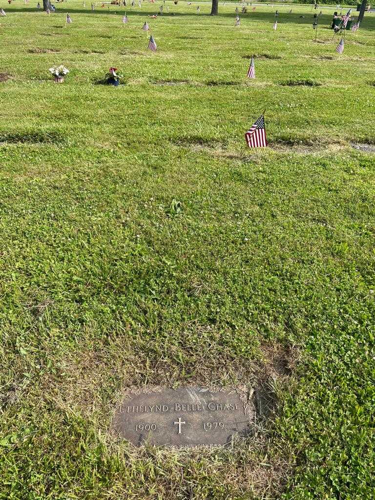 Ethelynd Belle Chase's grave. Photo 2