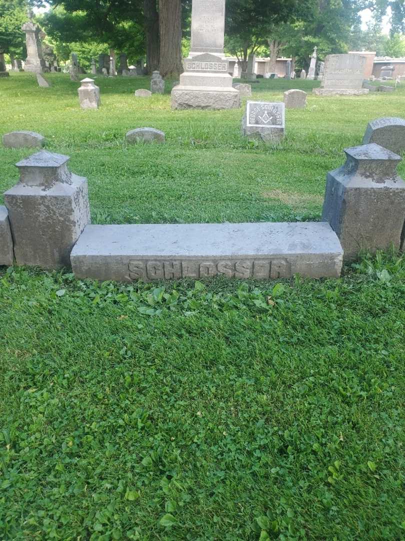 Charles Schlosser's grave. Photo 5